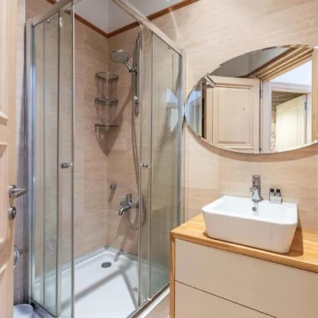 Warm Rustic Charming 2bd Galata Wpatio Gem! #320 *