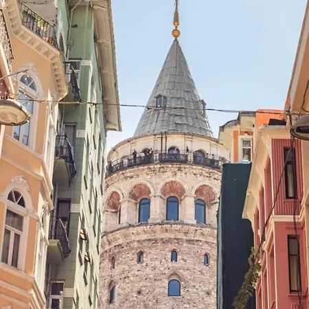 Apartment Warm Rustic Charming 2bd Galata Wpatio Gem! #320 *