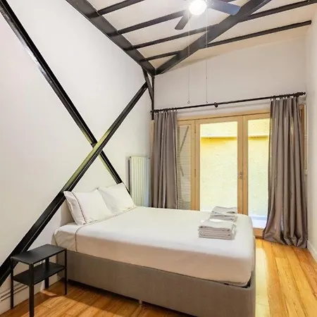 Warm Rustic Charming 2bd Galata Wpatio Gem! #320