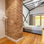 Апартаменты Warm Rustic Charming 2bd Galata Wpatio Gem! #320
