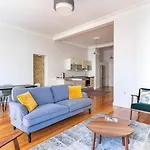 Апартаменты Warm Rustic Charming 2bd Galata Wpatio Gem! #320